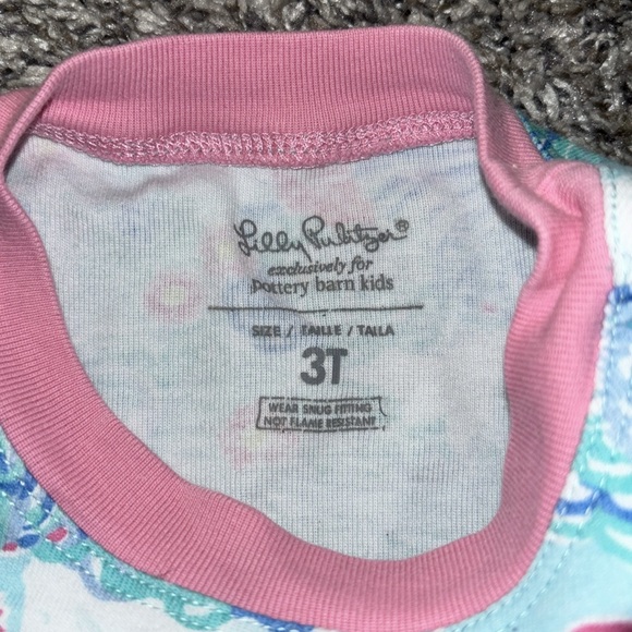 Kids Lilly Pulitzer pajamas - Picture 2 of 4